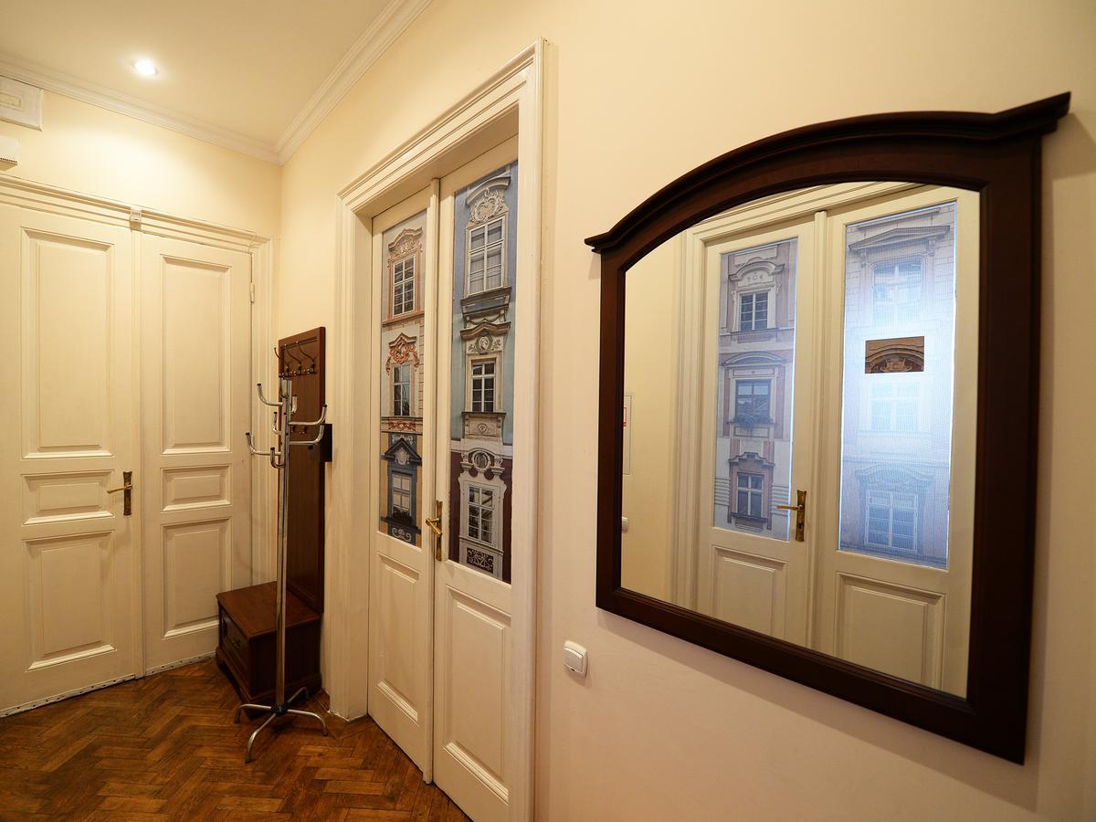 The Historical Family Nest In City Centre Lviv Luaran gambar