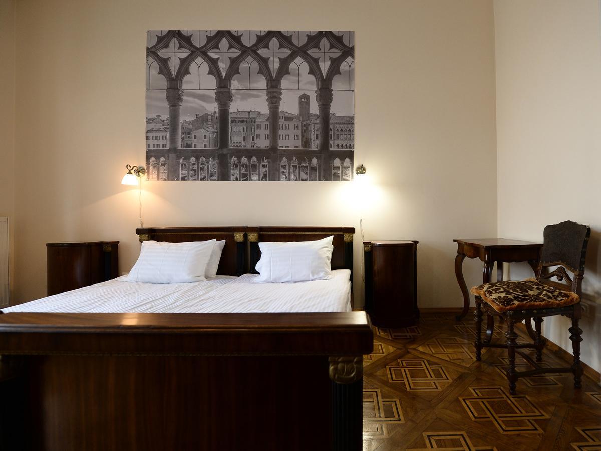 The Historical Family Nest In City Centre Lviv Luaran gambar