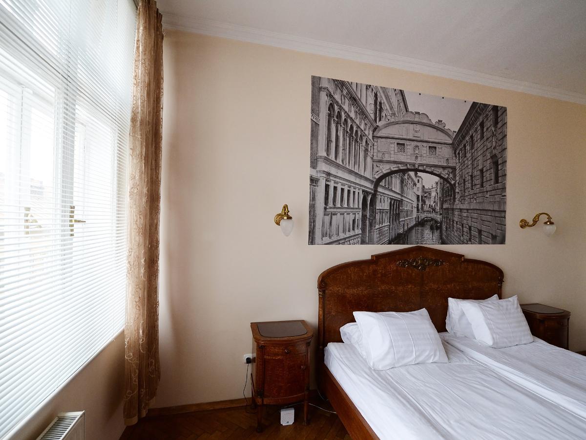 The Historical Family Nest In City Centre Lviv Luaran gambar