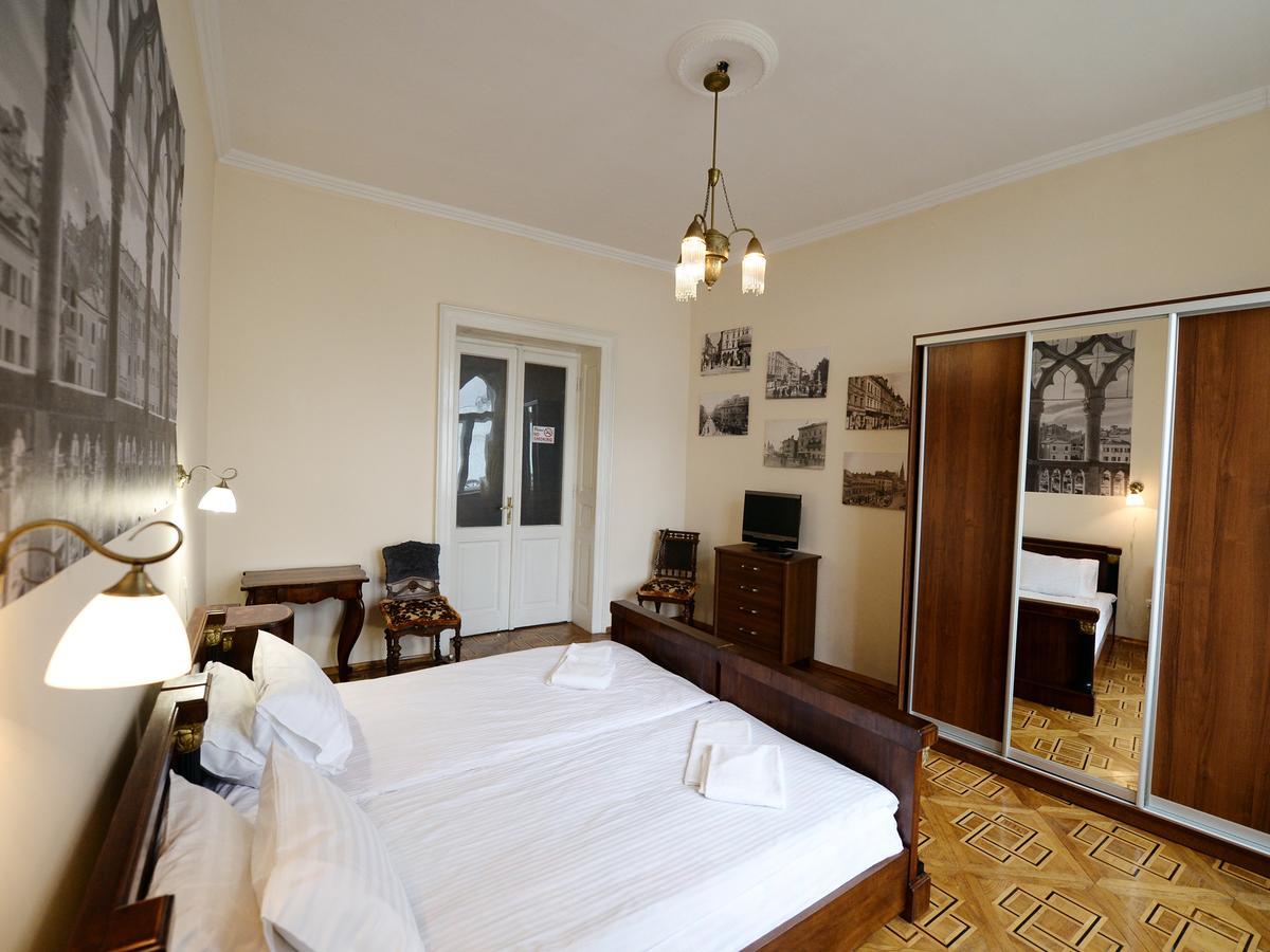 The Historical Family Nest In City Centre Lviv Luaran gambar
