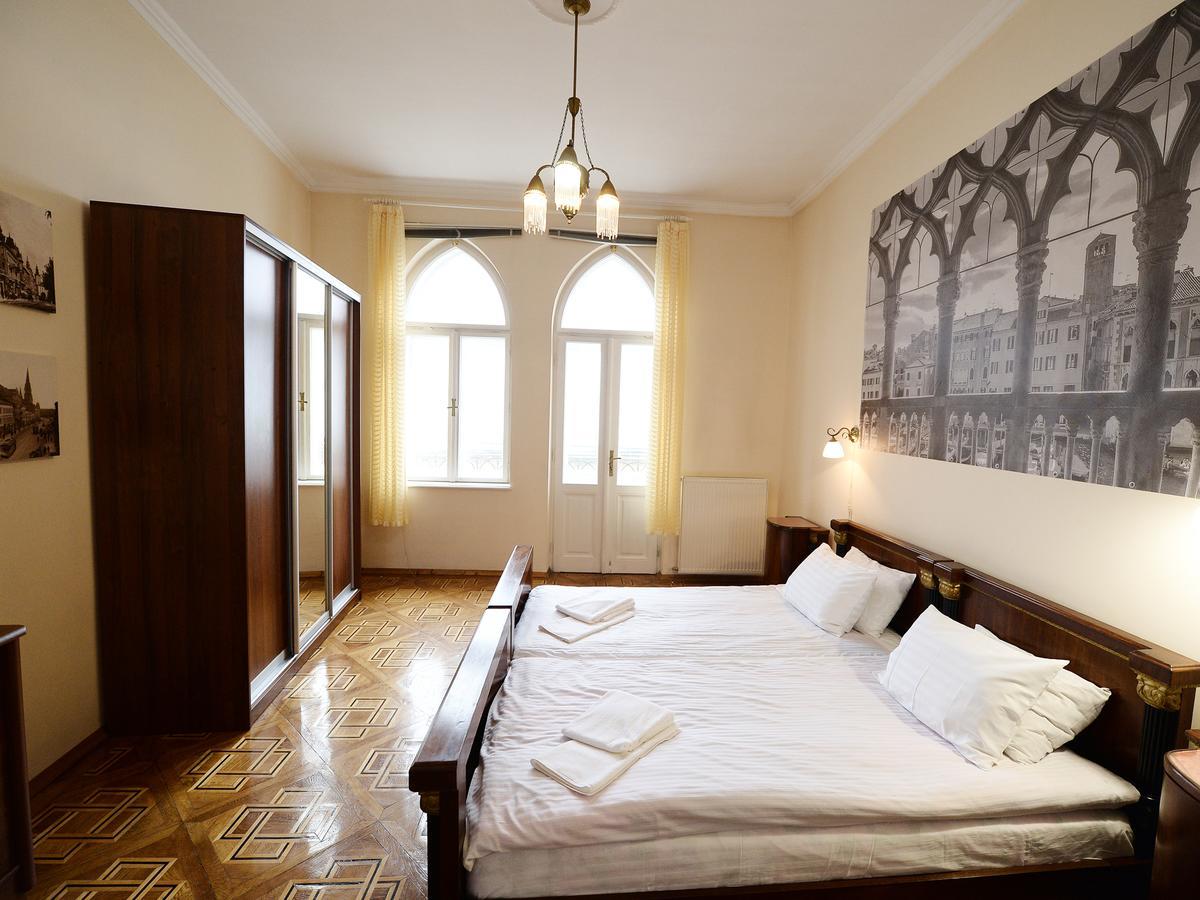 The Historical Family Nest In City Centre Lviv Luaran gambar